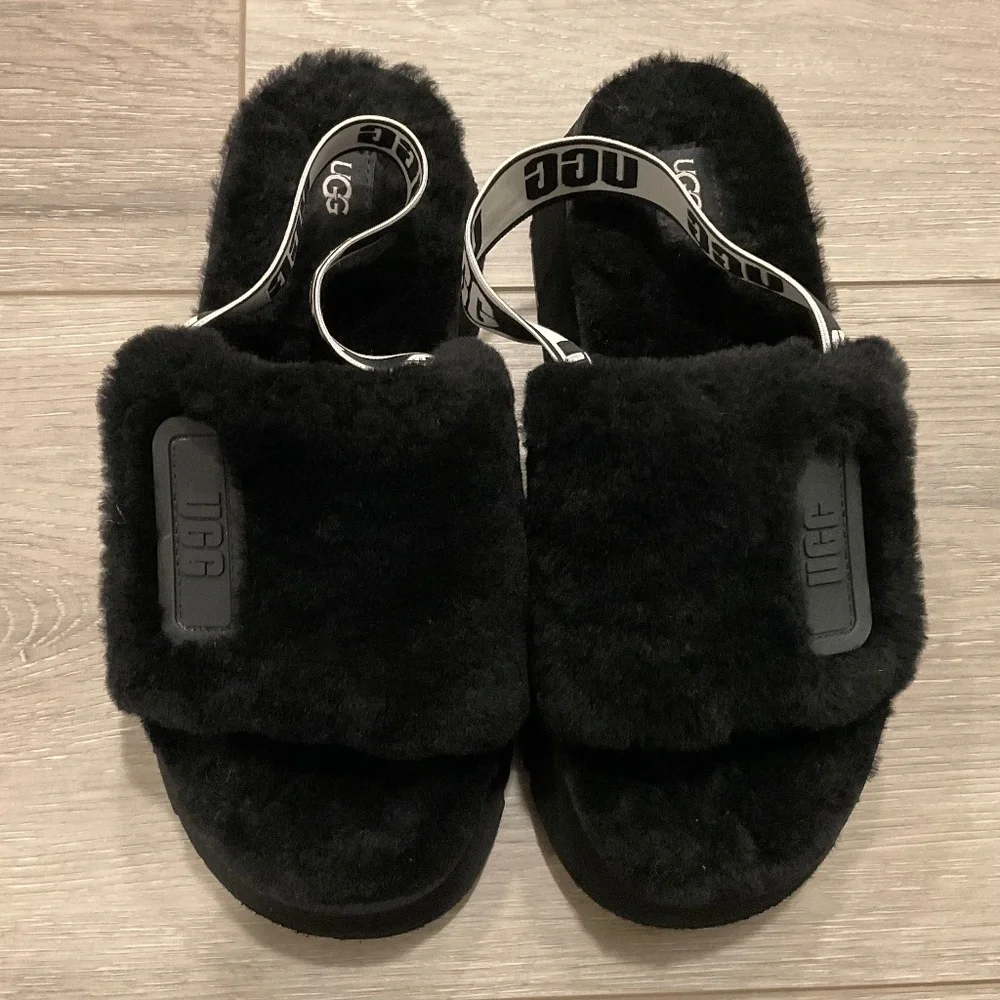 UGG Disco Slide Fur Platform Sandals Black Sheepskin  LIKE NEW Size 8